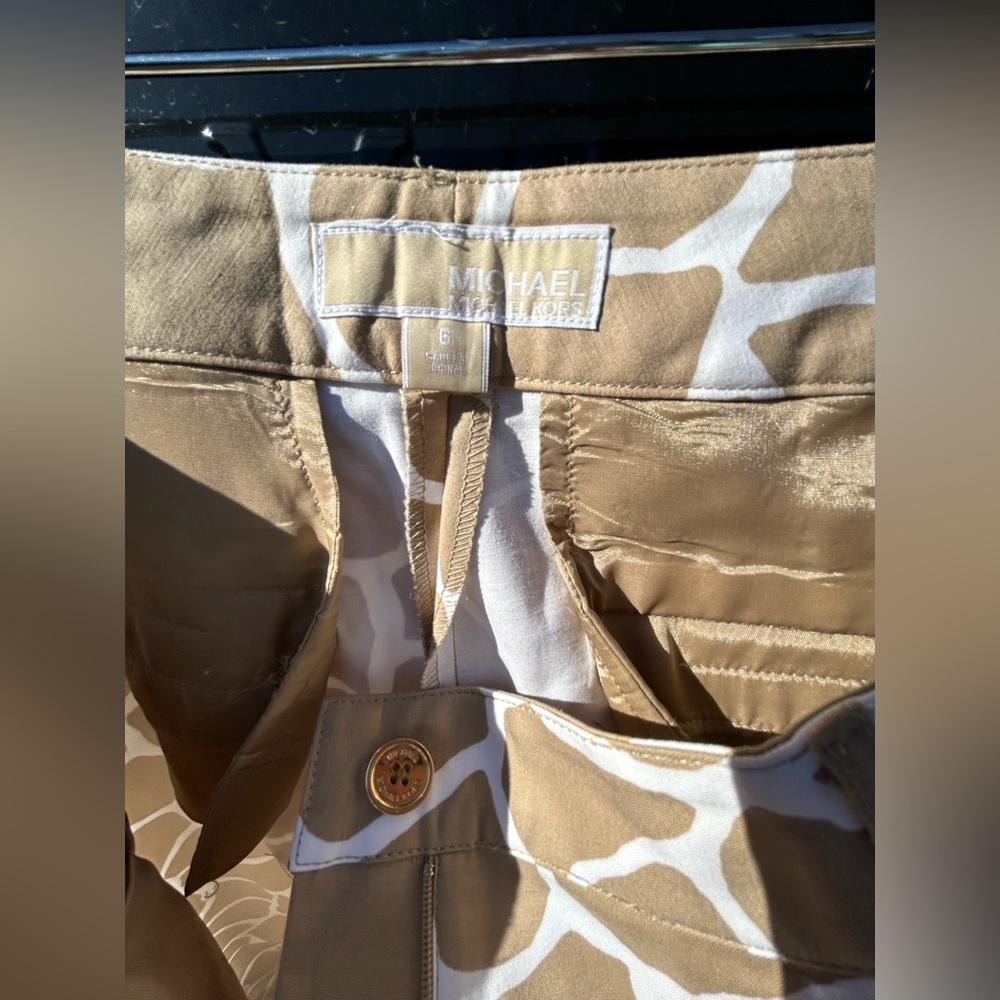 Michael Kors Tan and White Patterned Women’s Pants, Size 6, New without tags - Picture 9 of 14